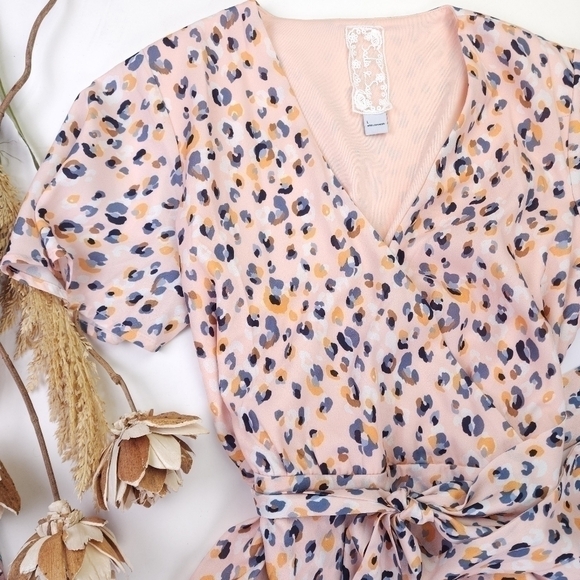 Sadie & Sage Pastel Peach Wrap Lined Dress Sz L - Picture 5 of 13